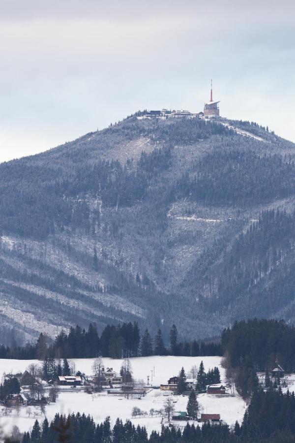 Bezručova škola Penzion *