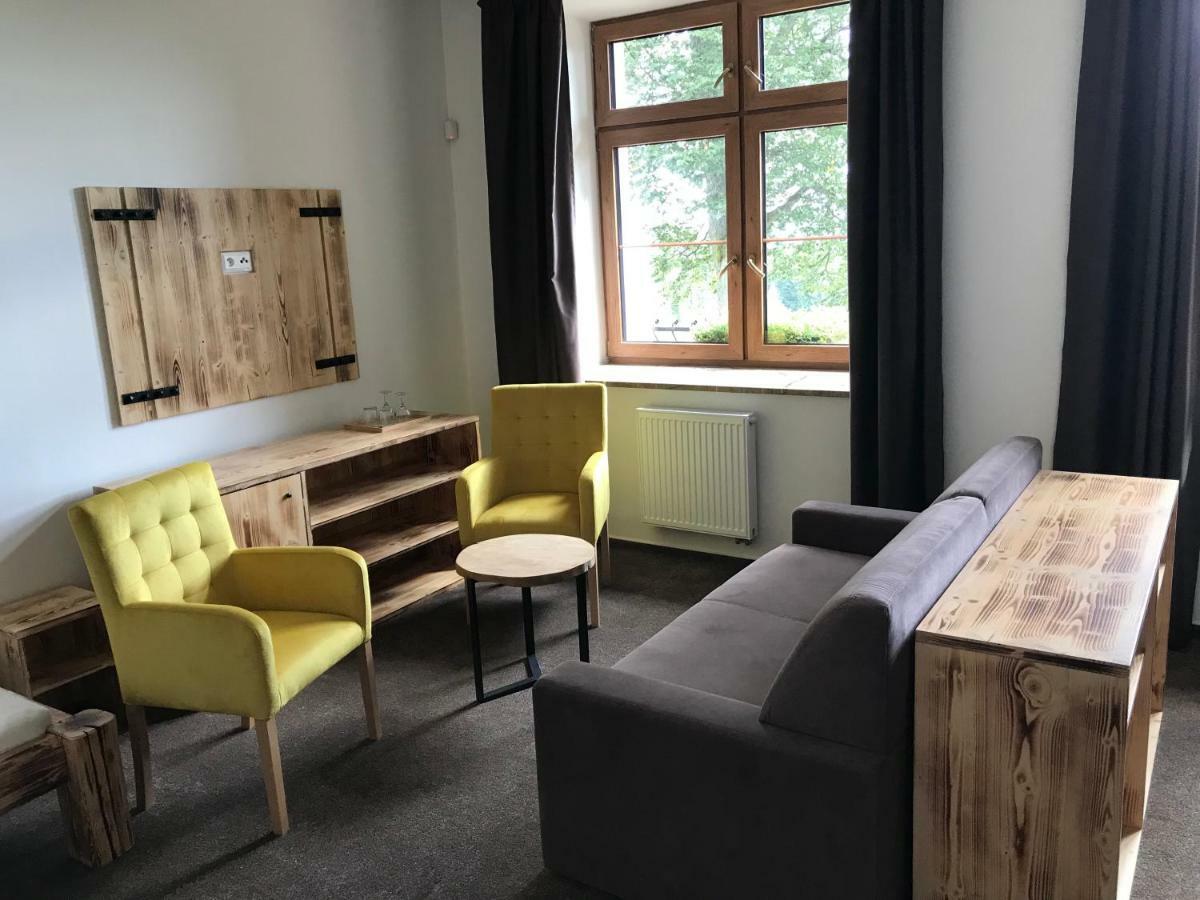 Bezrucova Skola * Stare Hamry