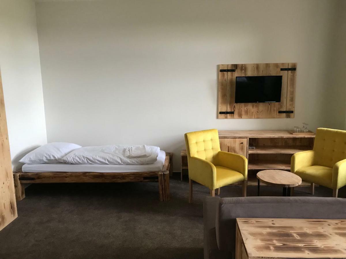 Bezrucova Skola Guest house